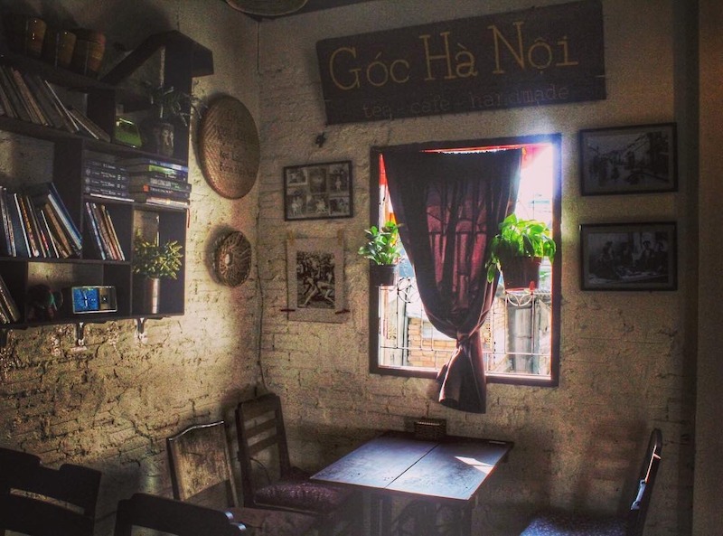 Mẫu thiết kế quán cafe vỉa hè phong cách vintage