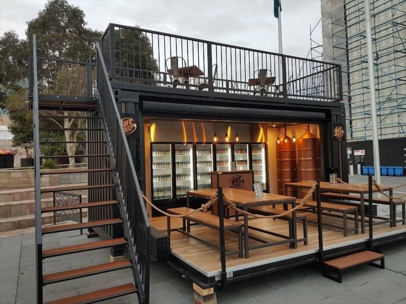 Mẫu thiết kế quán cafe vỉa hè phong cách container