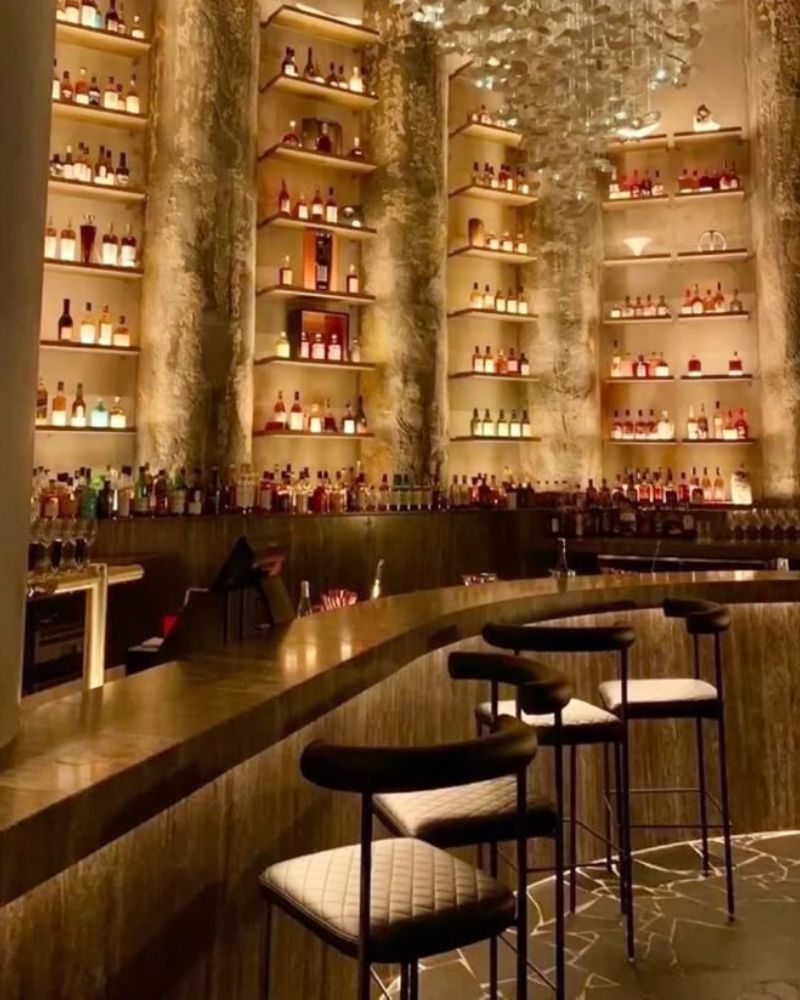 Quán bar phong cách cổ điển