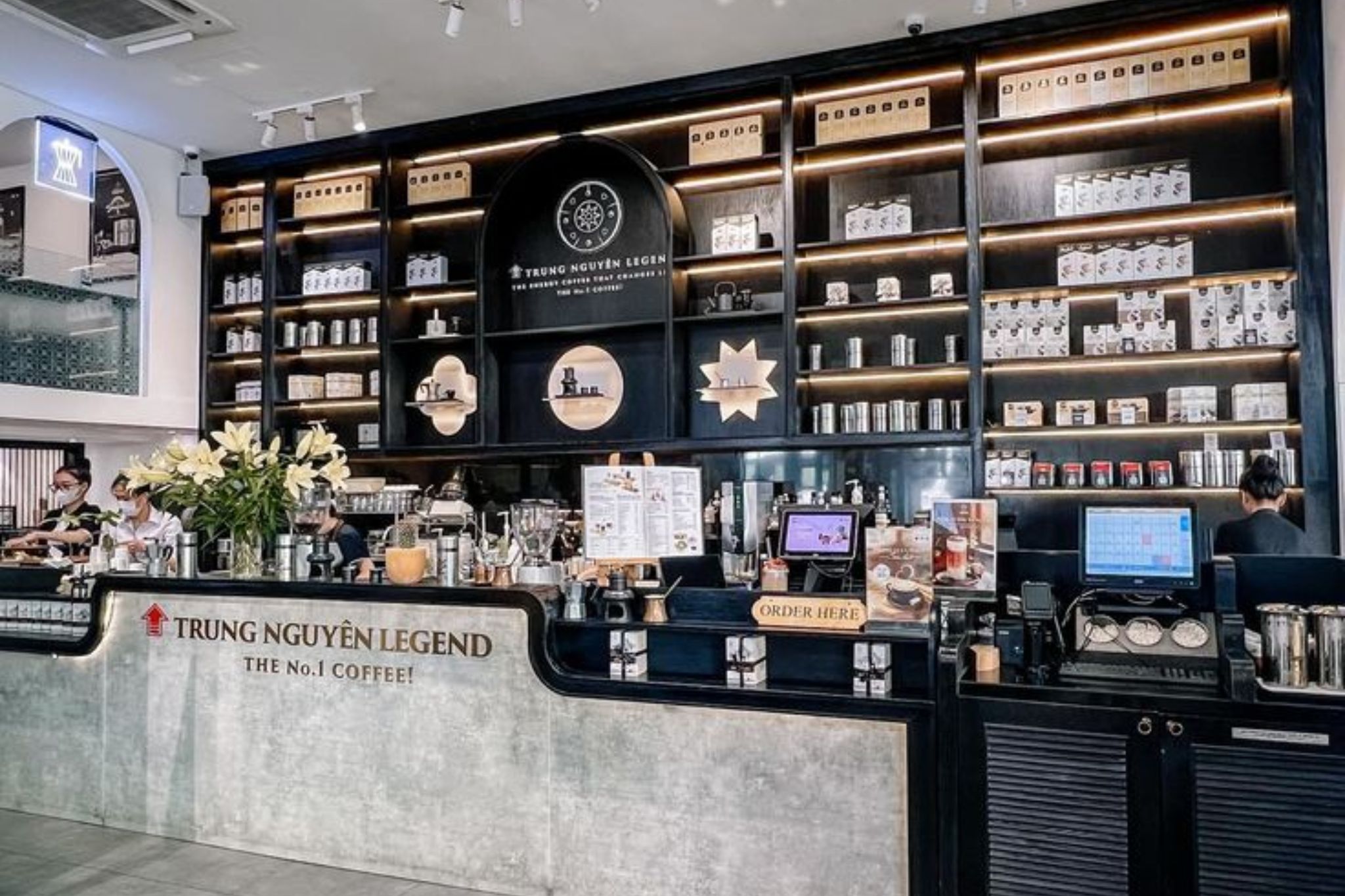 quán cafe này là minh chứng cho sức hút lâu dài và tính ứng dụng linh hoạt