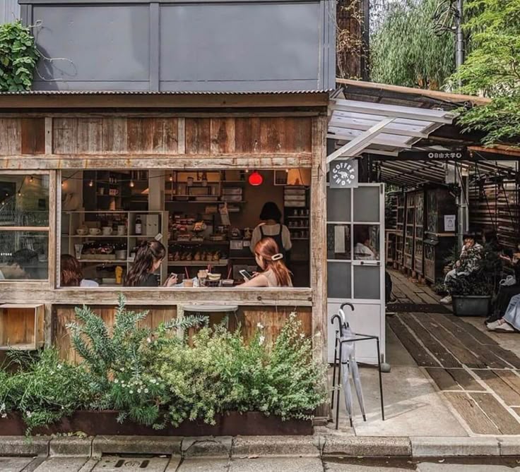 Quán cafe bằng gỗ pallet phong cách vintage