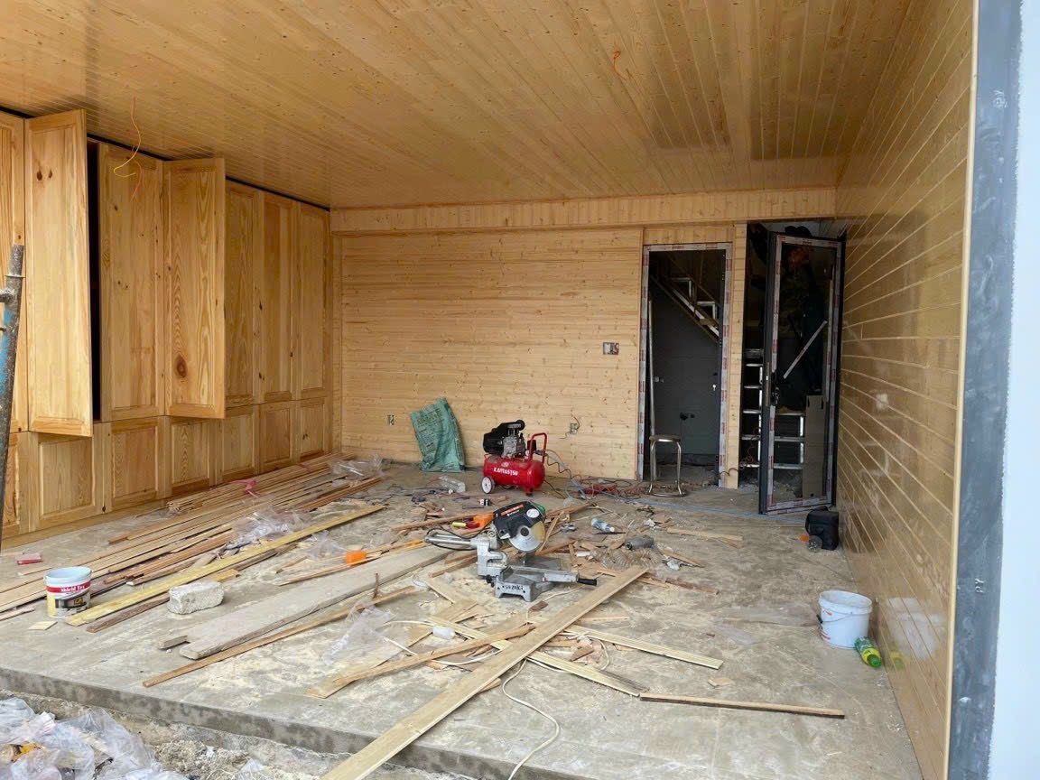 Thi công quán cafe bằng gỗ pallet