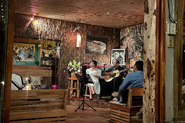 Thiết kế quán cafe phong cách acoustic đậm chất Đà Lạt