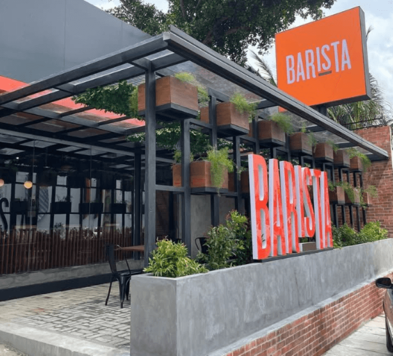 Cafe nhượng quyền là lựa chọn an toàn cho người mới khởi nghiệp nhưng cần nguồn vốn mạnh và tư duy tuân thủ hệ thống