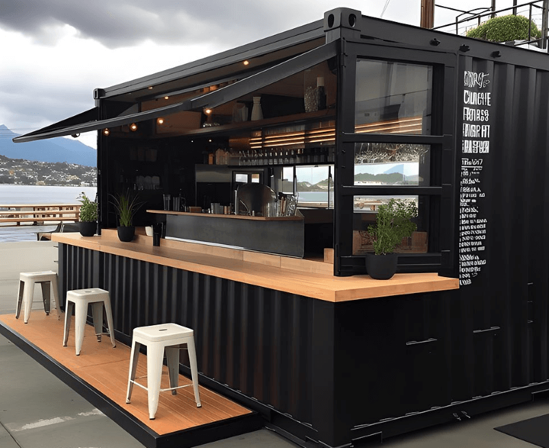 Container cũ được “thổi hồn” thành quán cà phê cá tính, phù hợp với mô hình kinh doanh tiết kiệm chi phí 