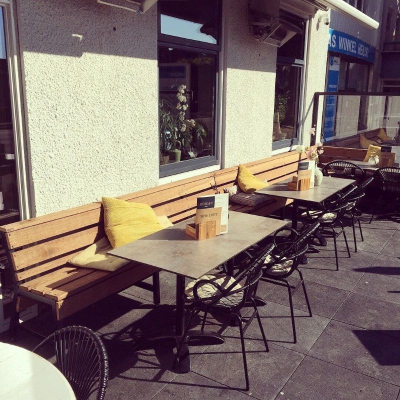 Với chi phí thấp, mô hình cafe vỉa hè giúp người mới thử sức mà không quá lo rủi ro tài chính