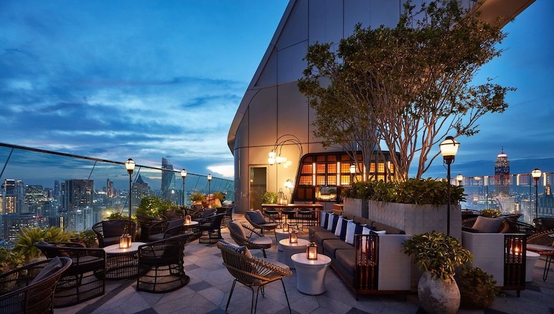 Quán cafe hiện đại rooftop ứng dụng các vật liệu bền vững, thân thiện với môi trường nhưng vẫn giữ vẻ đẹp tinh tế