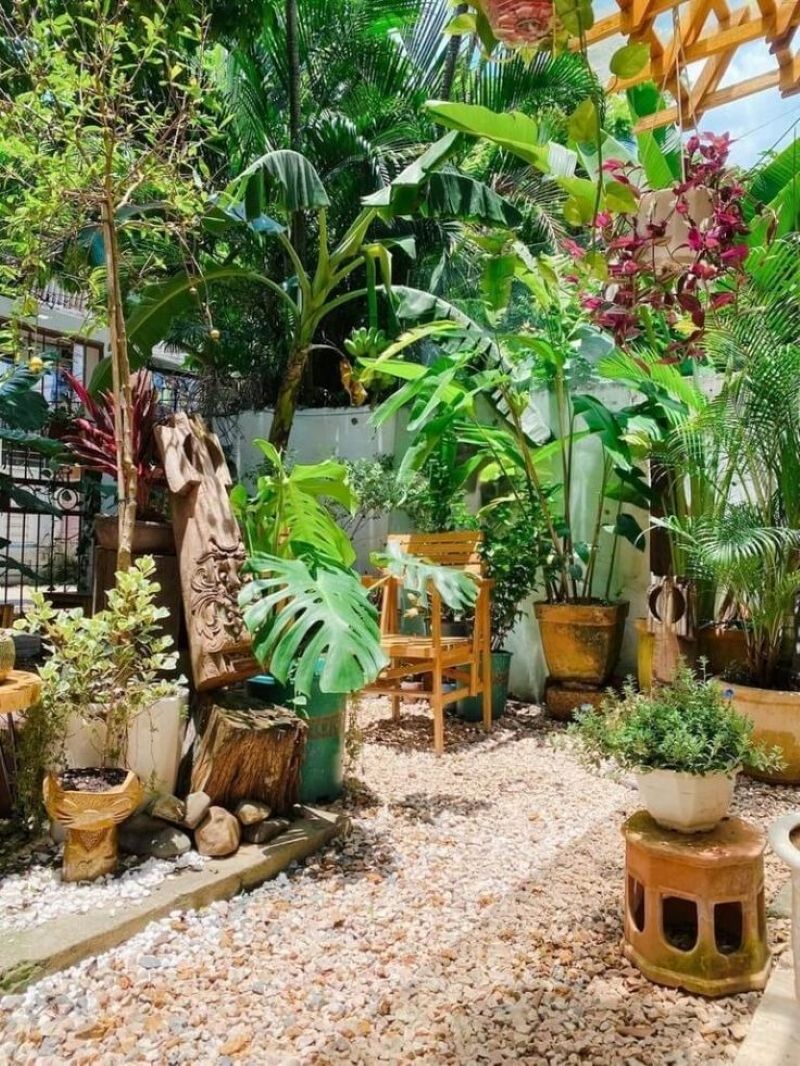 Mô hình cafe sân vườn từ vật liệu tái chế là gợi ý lý tưởng cho những ai yêu sáng tạo và thiên nhiên