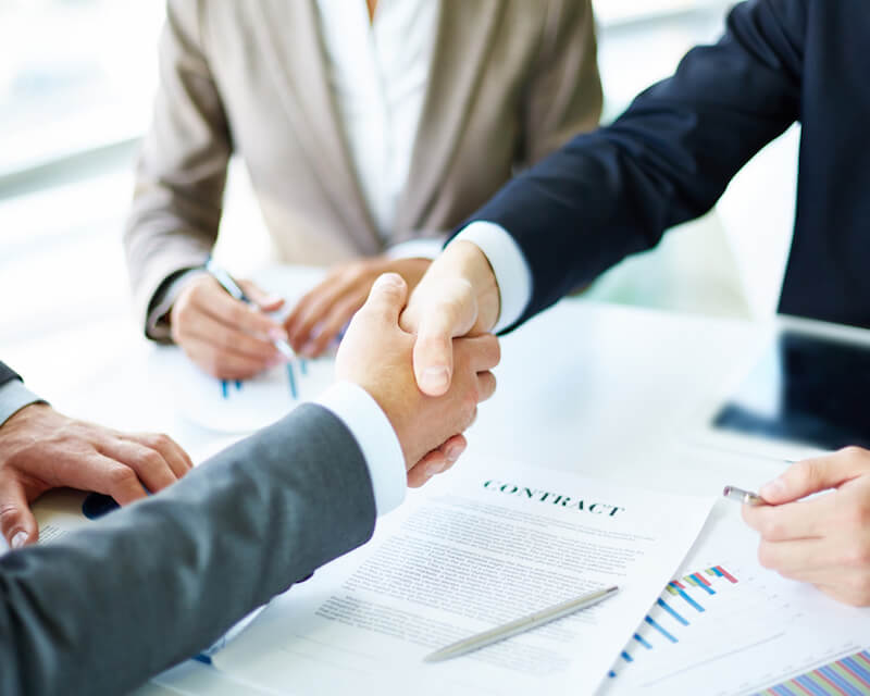 Lựa chọn hình thức nhượng quyền thương hiệu phù hợp dựa trên mục tiêu, tiềm lực tài chính và đặc điểm của thương hiệu