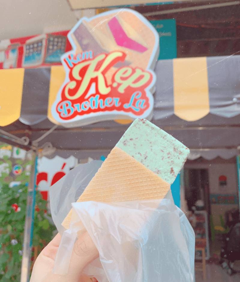 Nhượng quyền Bánh mì kẹp kem Singapore Brother La là lựa chọn phù hợp cho người mới bắt đầu với số vốn nhỏ, mô hình đơn giản và dễ triển khai