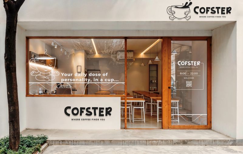 Mặt tiền quán cafe tạo ấn tượng với khách hàng bởi các chi tiết trang trí đầy nghệ thuật