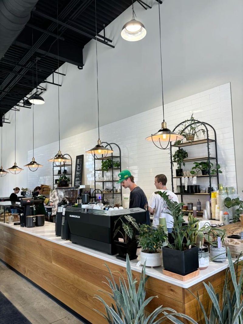 Scandinavian mang đến bầu không khí thoáng đãng, giúp khách thư giãn và tập trung