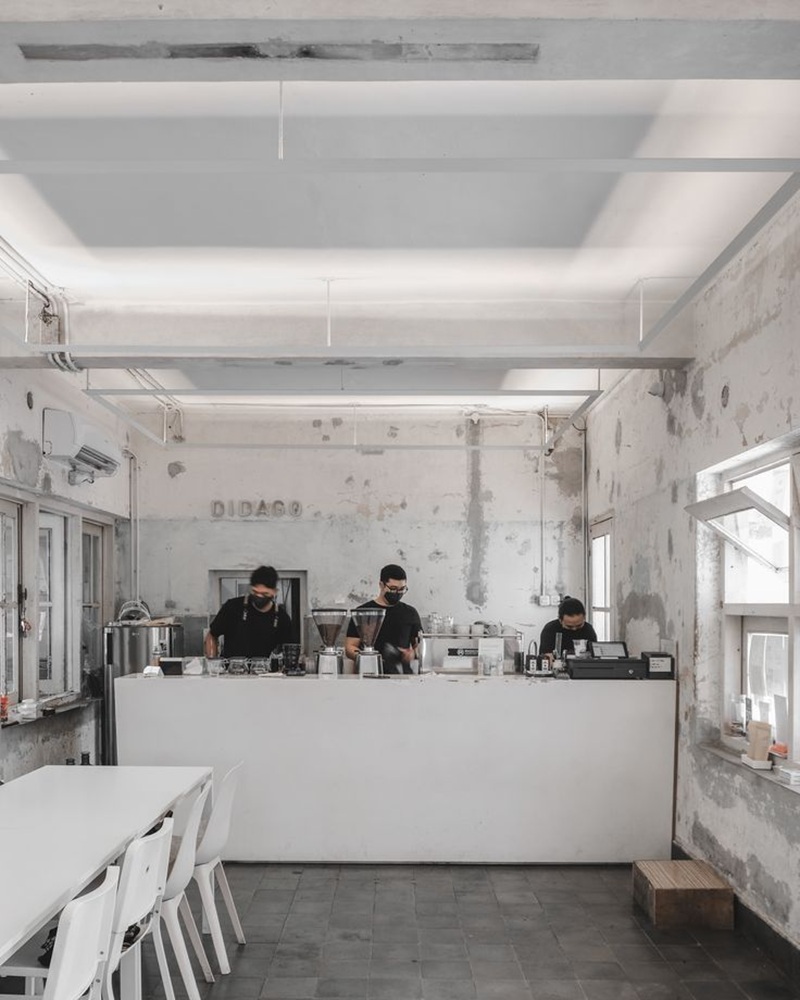 Quán cafe phong cách Minimalism chinh phục khách hàng bằng vẻ đẹp gọn gàng, tinh giản đến từng chi tiết