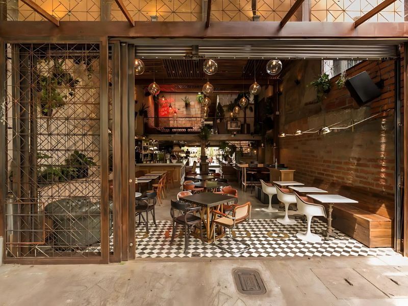 Thiết kế quán cafe Rustic chú trọng cảm giác thân thuộc, gợi nhớ đến những điều xưa cũ nhưng không hề lỗi thời