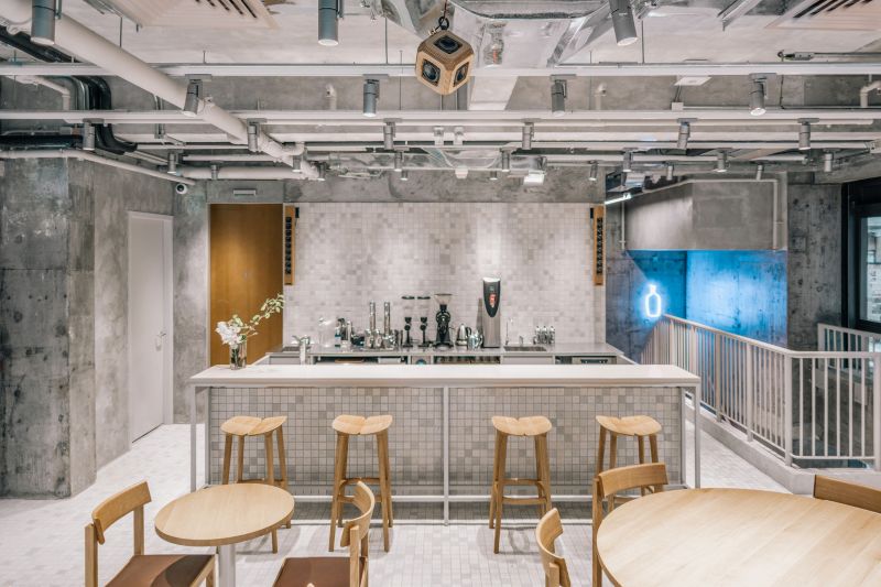 Mẫu thiết kế quán cafe 200m2 nổi bật với bố cục mở và điểm nhấn trang trí độc đáo