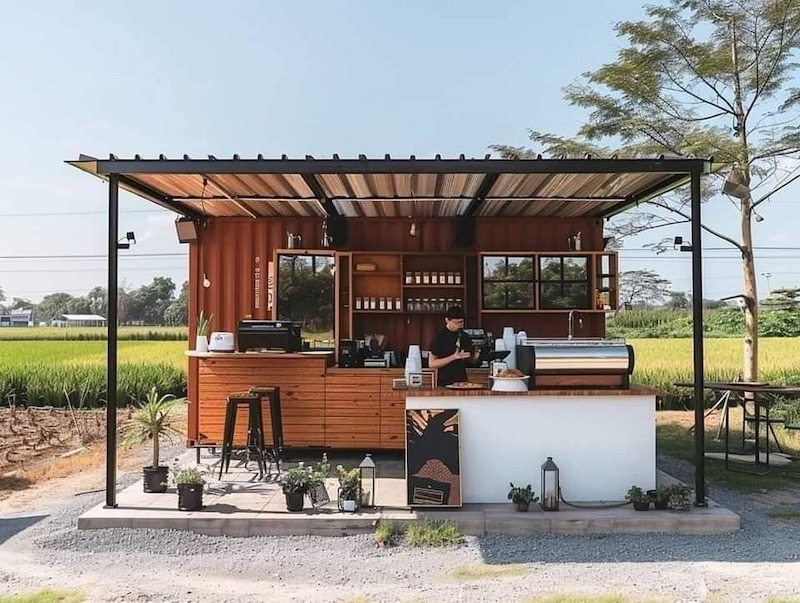 Thiết kế quán cafe bình dân container độc đáo tận dụng container cũ, giúp giảm đáng kể chi phí xây dựng ban đầu
