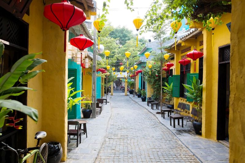 Thiết kế quán cafe Hội An gìn giữ tinh hoa văn hóa địa phương, giúp thực khách vừa uống cà phê vừa sống trong không khí di sản   