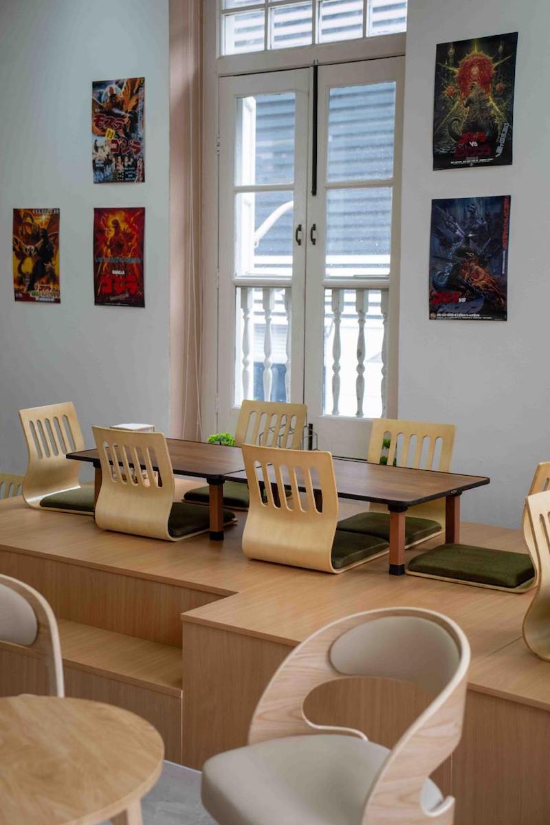 Cafe phong cách Nhật phù hợp với cả không gian nhỏ nhờ bố cục linh hoạt, tối ưu diện tích mà vẫn thoáng đãng