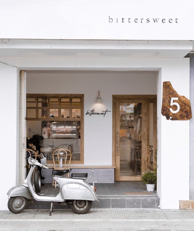 Nhà cấp 4 kết hợp quán cà phê mang hơi thở của sự tự do, vừa là tổ ấm, vừa là không gian sáng tạo nuôi dưỡng đam mê