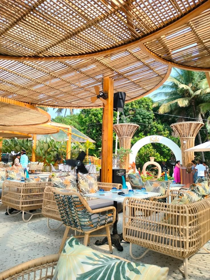 Quán cafe bằng tre mang vẻ đẹp mộc mạc, thân thiện môi trường, chi phí hợp lý và tạo không gian gần gũi với thiên nhiên