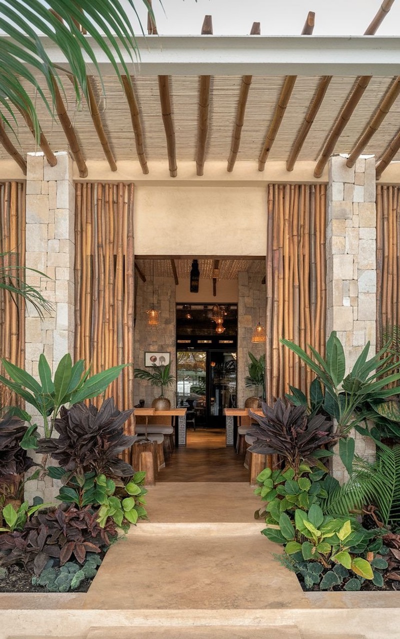 Thiết kế quán cafe bằng tre phong cách hiện đại – kết hợp phù hợp cho những chủ quán muốn tạo sự khác biệt ngay giữa lòng thành phố