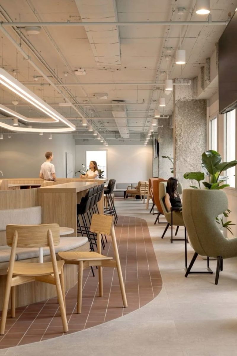 Thiết kế quán cafe văn phòng phong cách Hybrid/Đa chức năng cho phép không gian vừa dùng để nghỉ ngơi vừa để làm việc