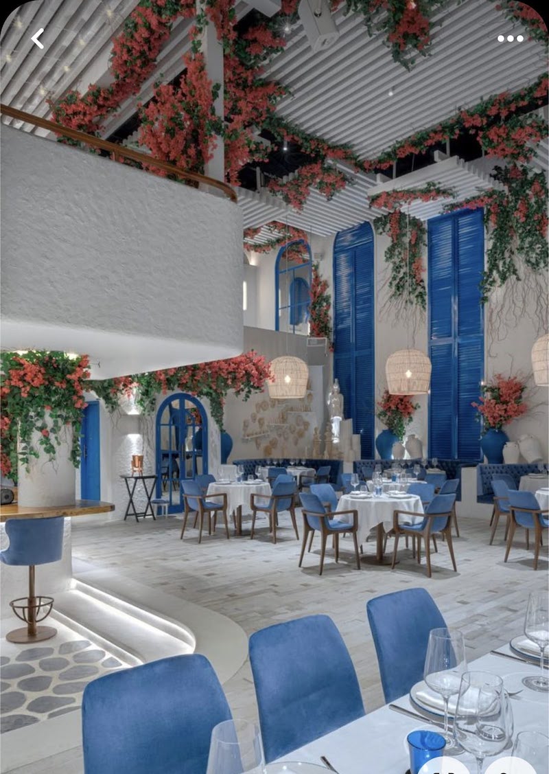 Thiết kế nhà hàng phong cách Địa Trung Hải khéo léo kết hợp giữa sự sang trọng và bình dị, mang đến cảm giác thân thiện nhưng vẫn đẳng cấp 