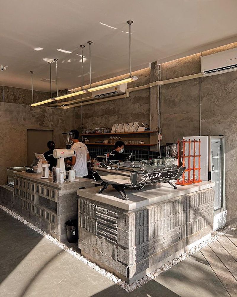 Quán cafe phong cách Industrial thu hút khách bằng vẻ bụi bặm, cá tính và đậm chất nghệ thuật đường phố