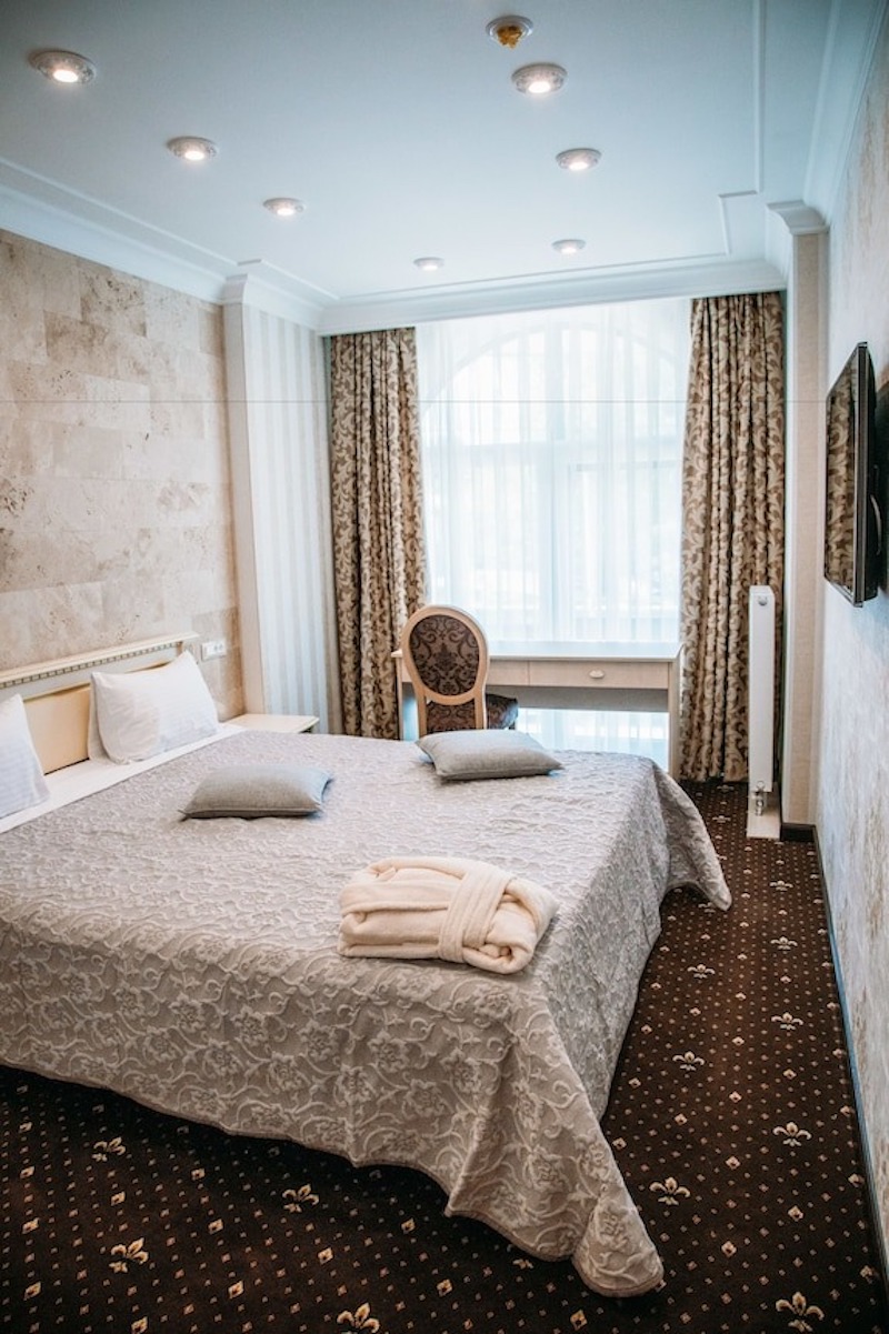 Thiết kế khách sạn phong cách Retro Pháp chú trọng trải nghiệm cảm xúc, khiến du khách như lạc vào một Paris xưa quyến rũ