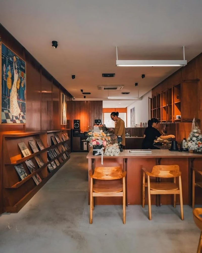 Phong cách Retro Vintage trong thiết kế quán cafe thể hiện gu thẩm mỹ tinh tế và cá tính riêng của chủ đầu tư