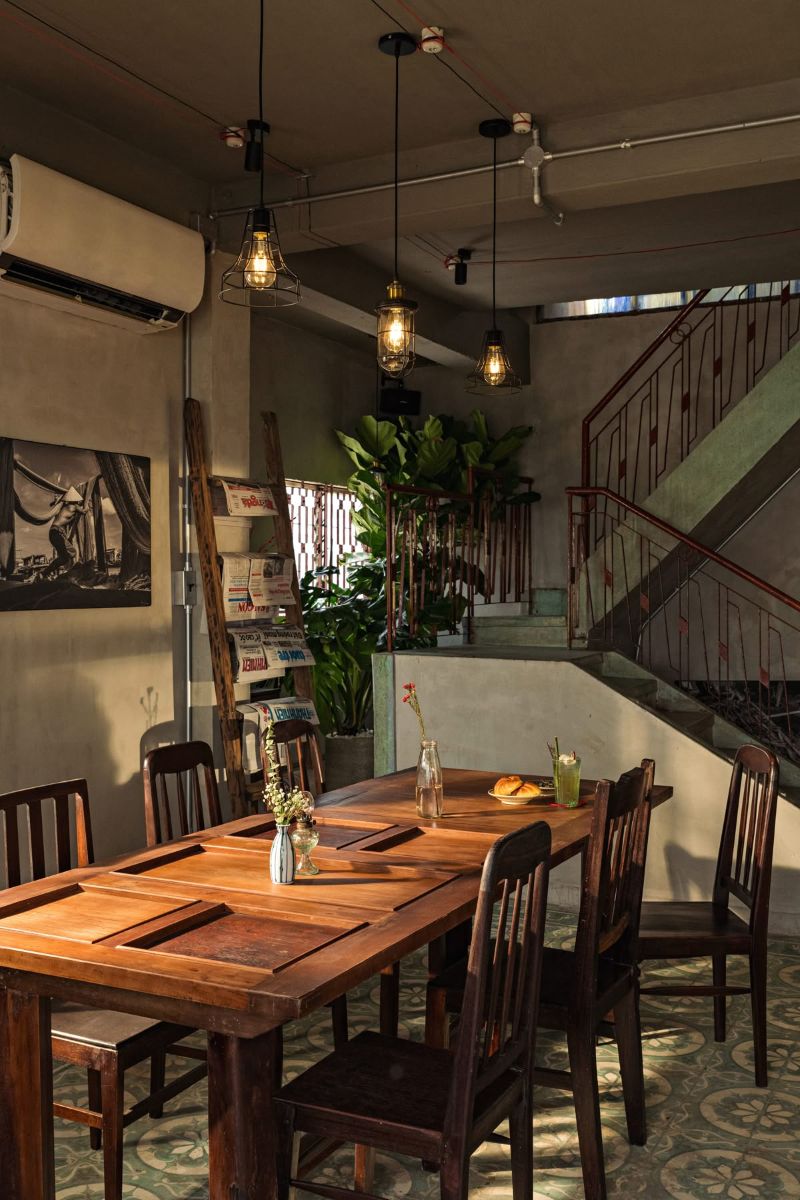Thiết kế quán cafe phong cách cổ luôn hướng đến sự chân thật, giản dị nhưng đầy tinh tế, khiến ai ghé qua cũng cảm nhận được sự ấm áp