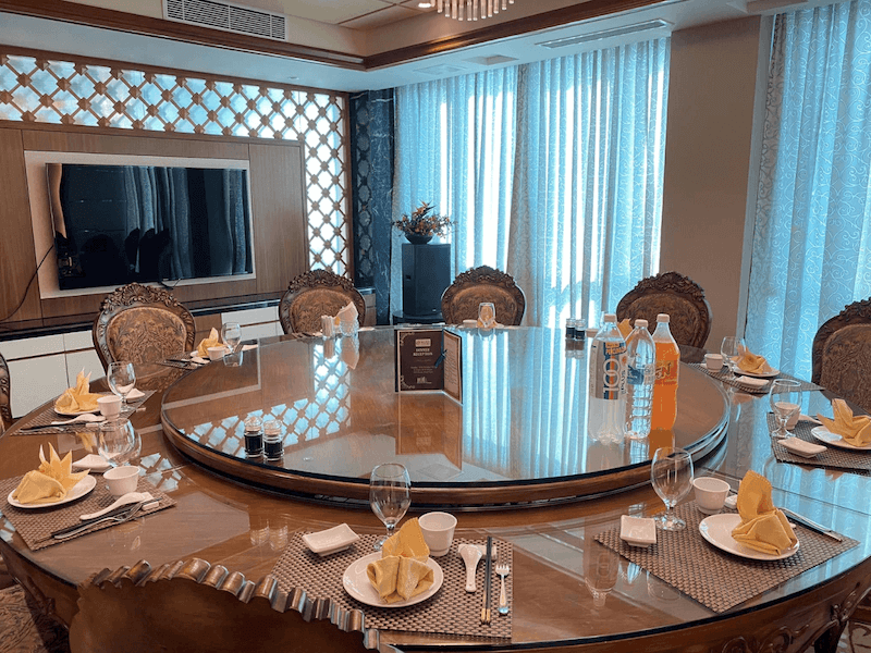 Thiết kế phòng ăn VIP cho nhà hàng Trung cần đảm bảo không gian rộng rãi, phù hợp với văn hóa tụ họp đông người