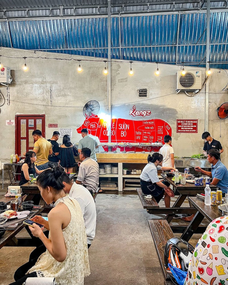 Thiết kế quán nướng bình dân hướng đến tính linh hoạt, dễ bố trí, chi phí thấp nhưng vẫn đảm bảo sạch sẽ và thuận tiện 