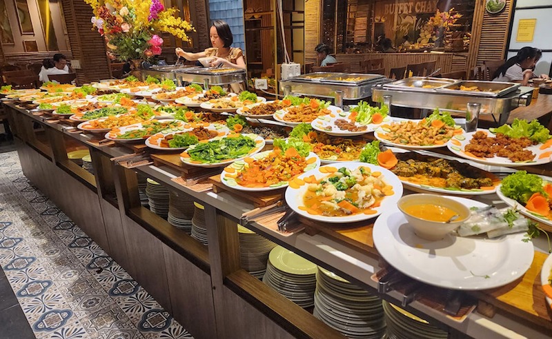 Thiết kế nhà hàng chay buffet sang trọng cần không gian rộng, bố cục mạch lạc, quầy line khoa học và vật liệu cao cấp tạo cảm giác tinh tế