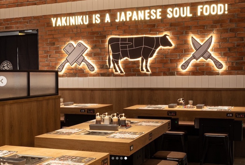 Cần sử dụng hệ thống hút khói tại bàn gọn gàng để giữ không gian sạch sẽ, đúng tinh thần chỉn chu của văn hóa ẩm thực Nhật