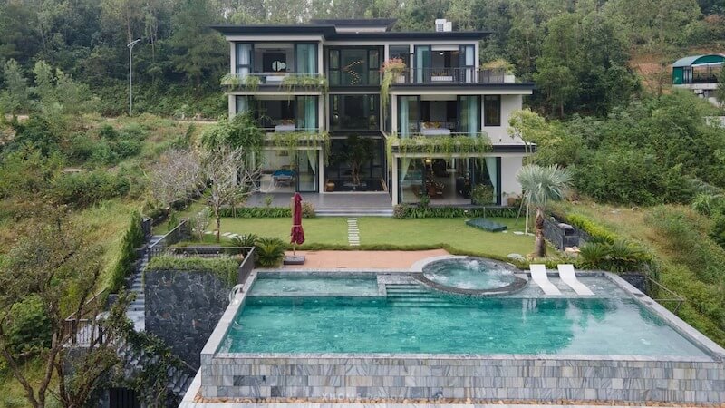 Một thiết kế cảnh quan bài bản không chỉ giúp nâng tầm giá trị thẩm mỹ mà còn là yếu tố tiên quyết giúp biệt thự trở thành một không gian sống nghỉ dưỡng thực thụ