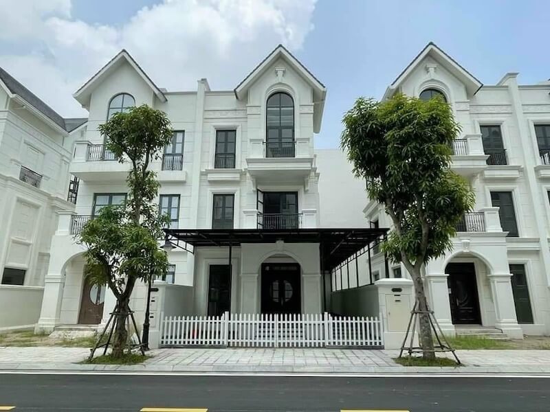 Tuân thủ quy trình xin phép BQL giúp thi công đúng quy định, tránh phạt, gián đoạn, đảm bảo an toàn, tiến độ, bảo vệ cảnh quan chung và quyền lợi gia chủ