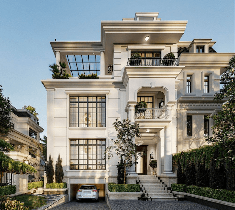 Điểm nhấn kiến trúc nằm ở ban công uốn cong kết hợp lan can sắt nghệ thuật, mang lại vẻ duyên dáng và tinh tế cho mặt tiền