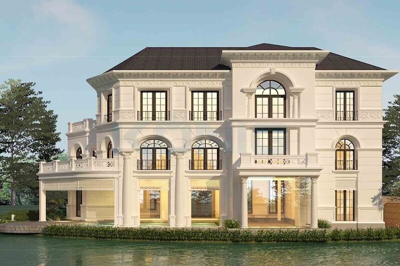 Biệt thự tân cổ điển nổi bật với hệ cửa vòm cao sát trần, viền phào chỉ tinh xảo ôm trọn khung kính lớn, tạo nên điểm nhấn sang trọng và mở rộng tối đa tầm nhìn