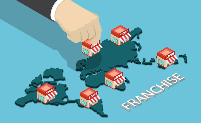 Cafe nhượng quyền là mô hình kinh doanh sử dụng thương hiệu, sản phẩm và quy trình có sẵn, đổi lại phải trả phí và tuân theo quy chuẩn hệ thống 