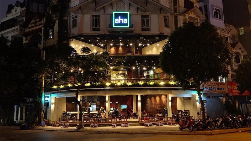 Cần tính tổng vốn thực tế, chi phí mặt bằng cao, phí vận hành hàng tháng và dự phòng phát sinh để tránh thiếu hụt dòng tiền ban đầu