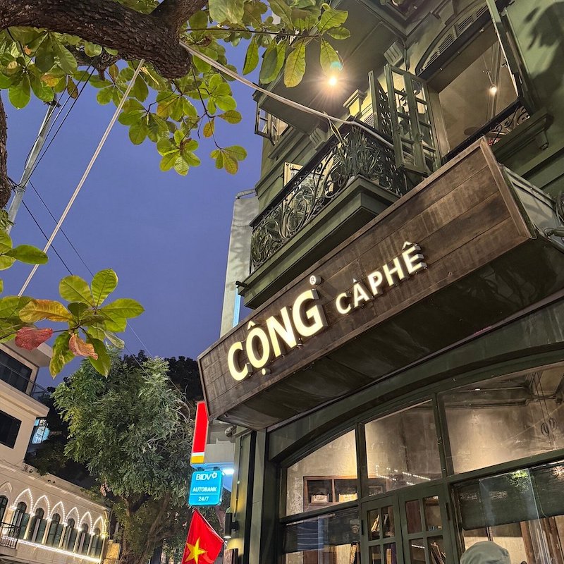 Thi công Cộng Cà Phê cần đơn vị chuyên nghiệp vì yêu cầu giữ nguyên bản sắc hoài cổ, xử lý kỹ thuật phức tạp và tiêu chuẩn vận hành rất khắt khe