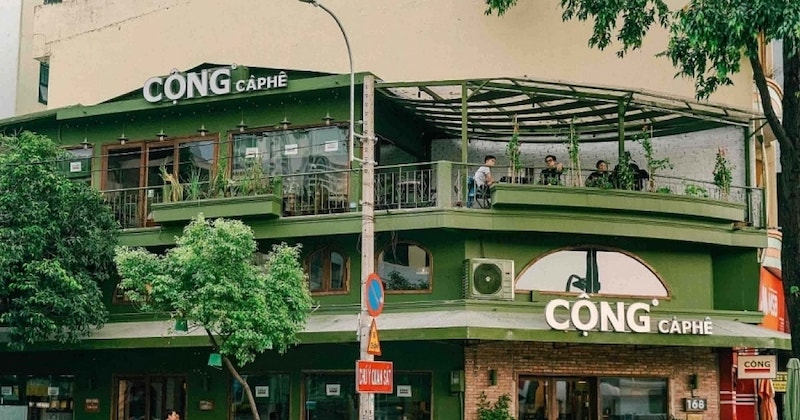 Chủ đầu tư khi nhượng quyền Cộng cần họn mặt bằng cần có kiến trúc “có hồn”, vị trí trung tâm đông khách, phù hợp concept hoài cổ, lưu lượng cao và không trùng bán kính thương hiệu