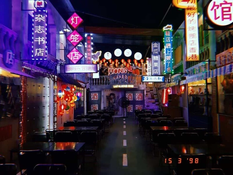 Phong cách Hong Kong thập niên 90 phù hợp với giới trẻ, nhóm bạn thích check-in và các quán bia, lẩu nướng, tạo không gian hoài cổ, nổi bật và dễ thu hút trên mạng xã hội